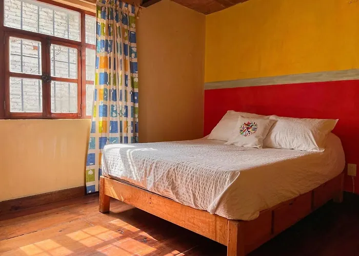 Villa Beautiful And Spacious Colonial Home,