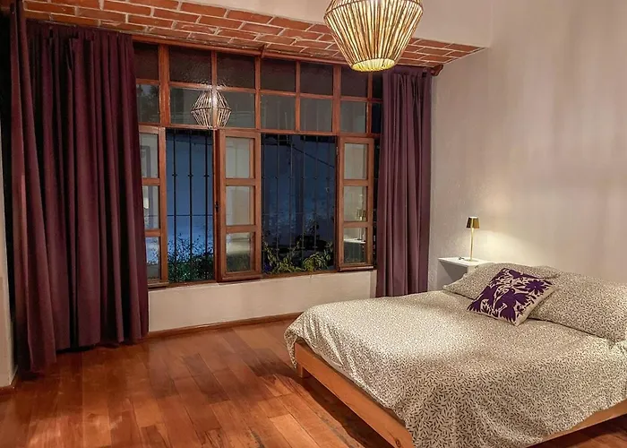 Beautiful And Spacious Colonial Home, * Mexico City