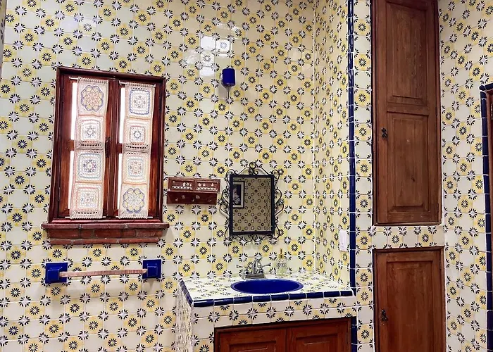 Beautiful And Spacious Colonial Home, * Mexico City