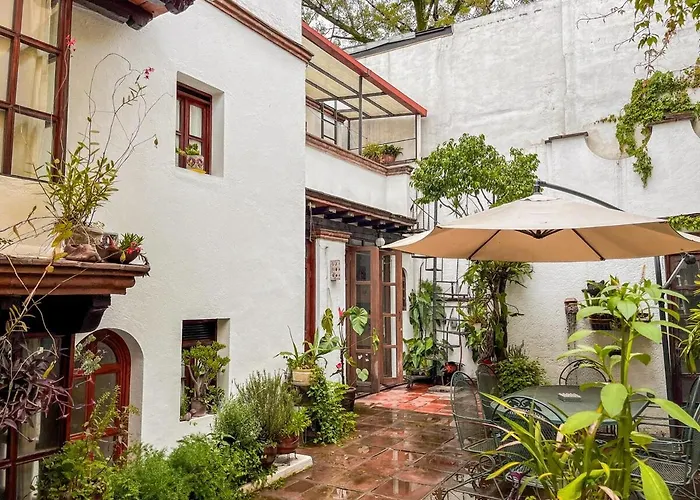 Beautiful And Spacious Colonial Home, Mexico City