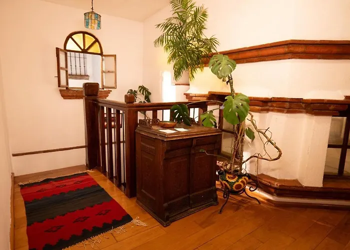 Beautiful And Spacious Colonial Home, * Mexico City