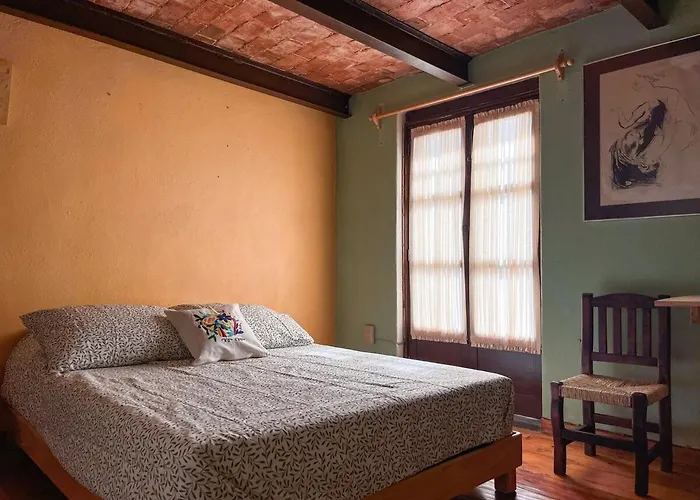 Beautiful And Spacious Colonial Home, Villa Mexico City